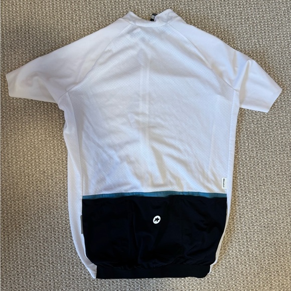 Assos Mille GT cycling Jersey - Picture 2 of 3